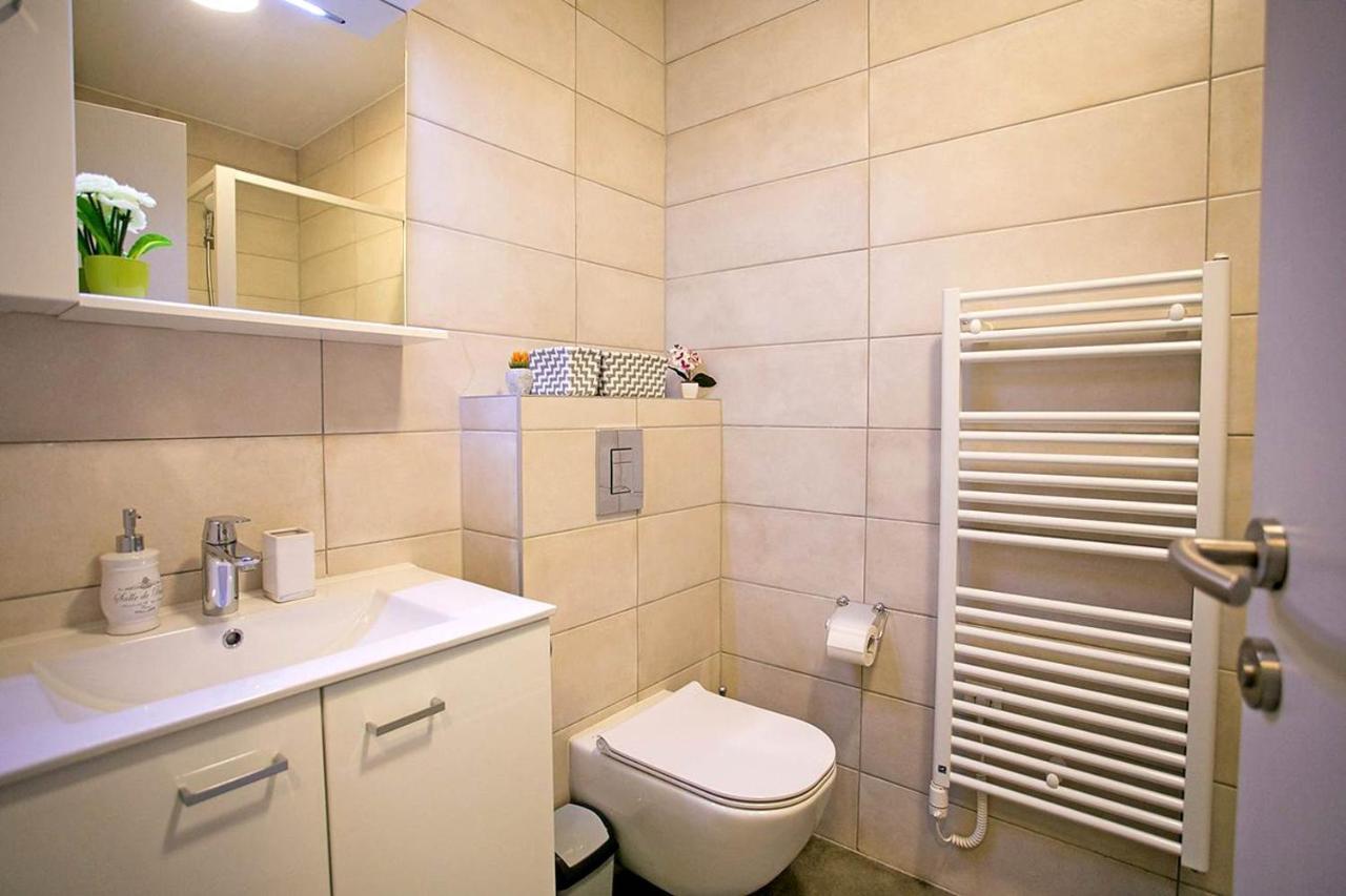 Apartment Sweet Daisy With Parking Zadar Bagian luar foto