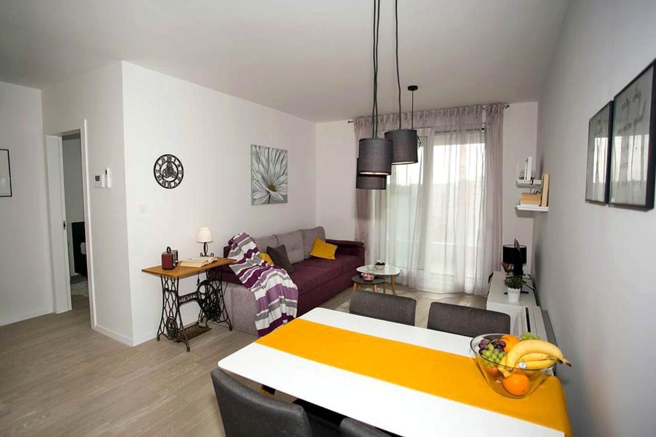 Apartment Sweet Daisy With Parking Zadar Bagian luar foto