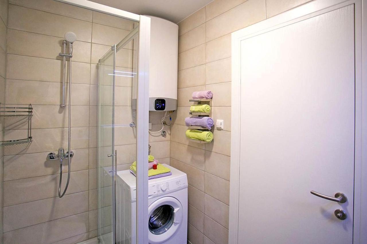 Apartment Sweet Daisy With Parking Zadar Bagian luar foto