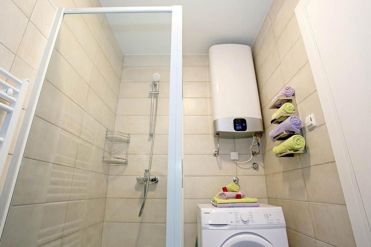 Apartment Sweet Daisy With Parking Zadar Bagian luar foto