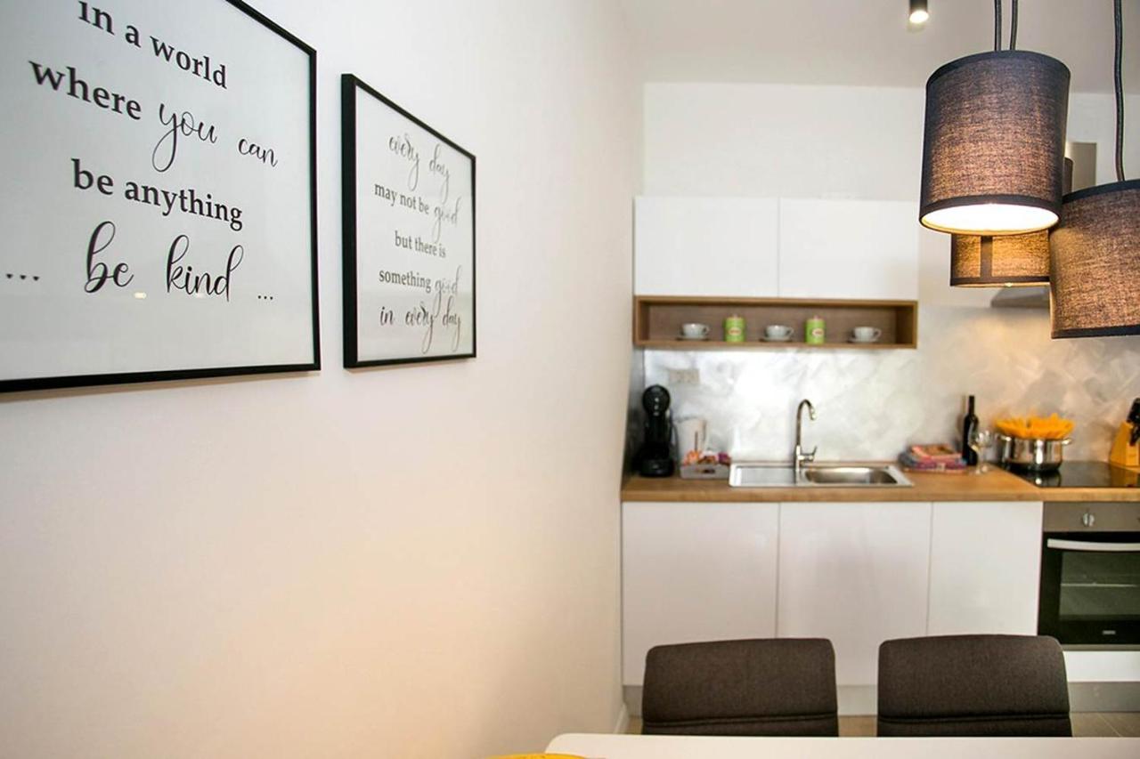 Apartment Sweet Daisy With Parking Zadar Bagian luar foto